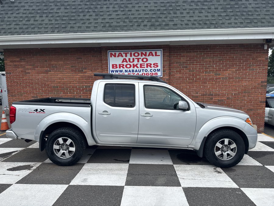 Used 2011 Nissan Frontier PRO-4X w/ Pro-4x Luxury Pkg AWD/4WD image 2
