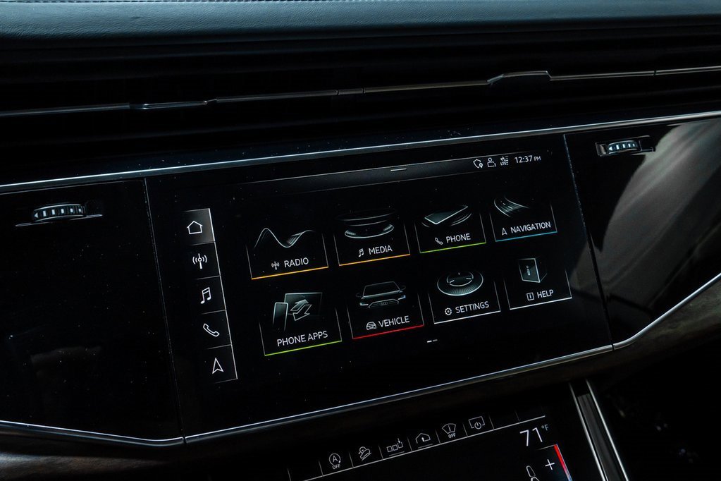 Used 2020 Audi Q8 Prestige w/ Prestige Package image 16