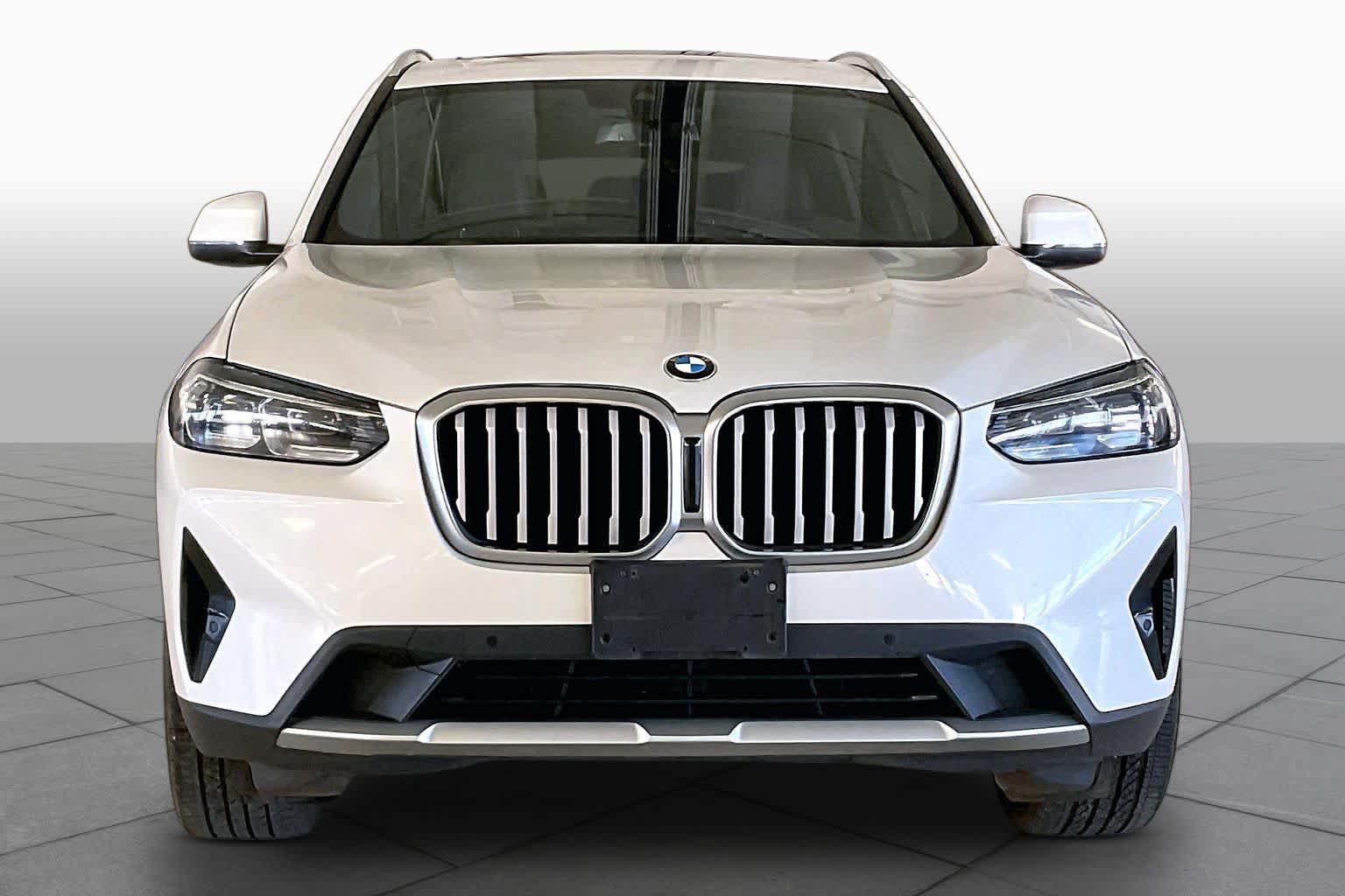 Used 2024 BMW X3 sDrive30i RWD image 3