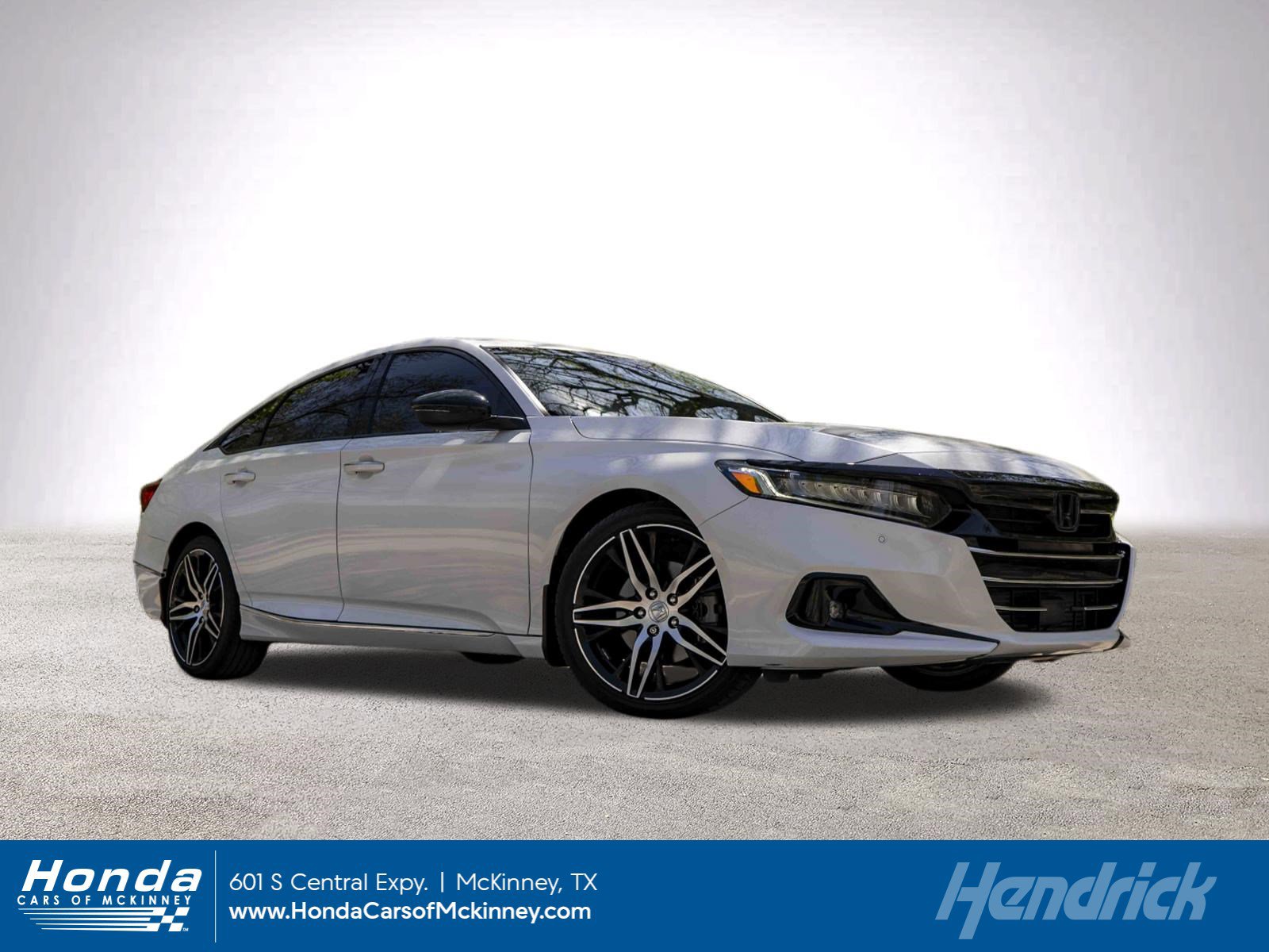 Certified 2021 Honda Accord Touring image 1