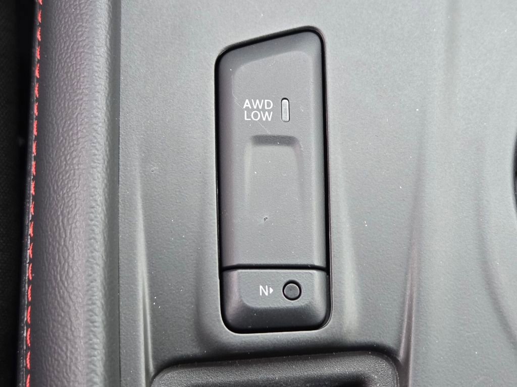 Used 2025 Dodge Durango R/T w/ Blacktop Package AWD/4WD image 34