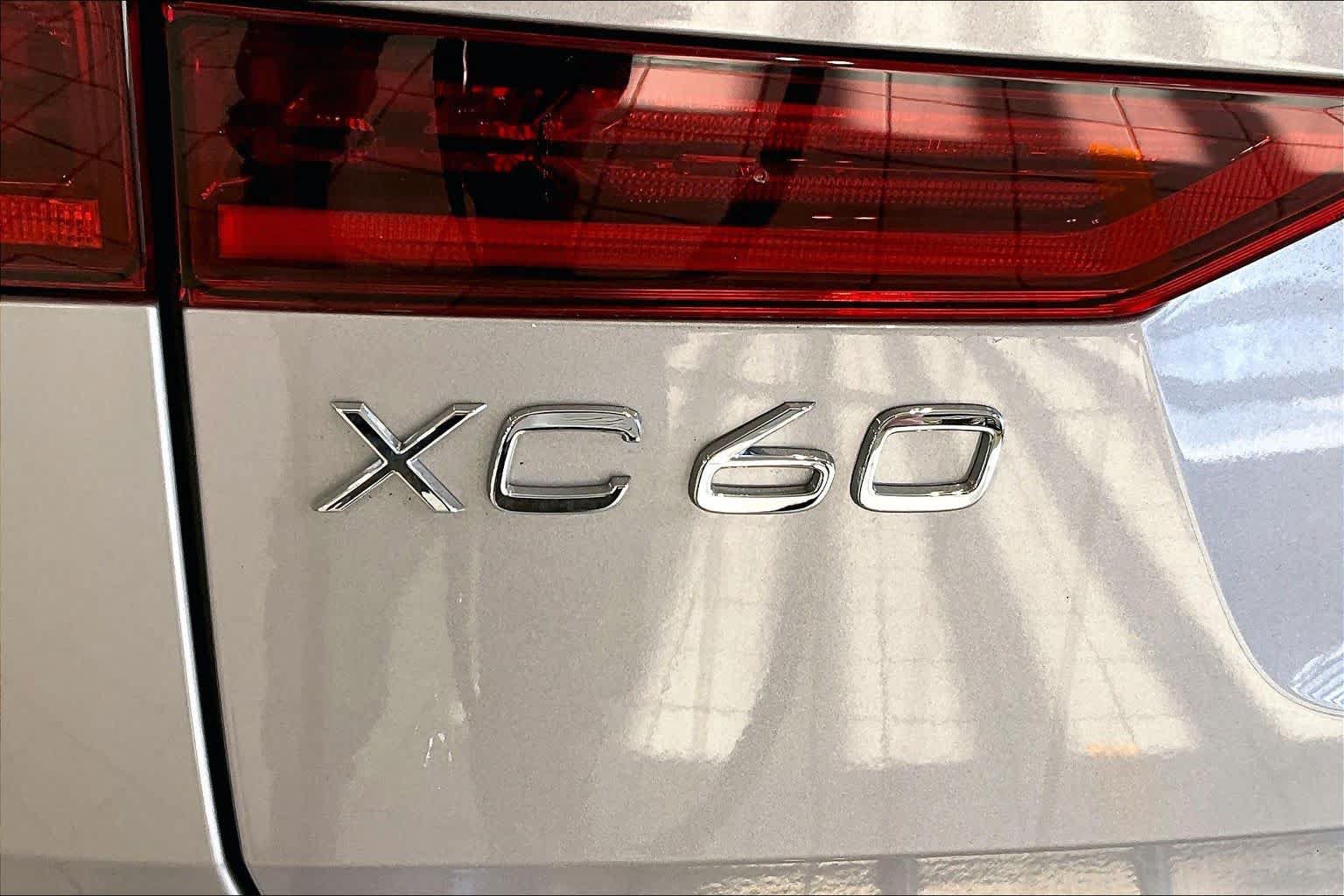 New 2026 Volvo XC60 B5 Plus w/ Protection Package Premier AWD/4WD image 6