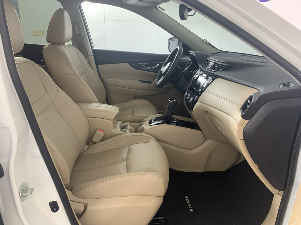 Used 2018 Nissan Rogue SL w/ Premium Package FWD image 41