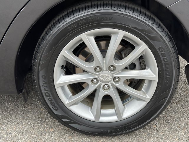 Used 2012 Subaru Impreza 2.0i Premium AWD/4WD image 28