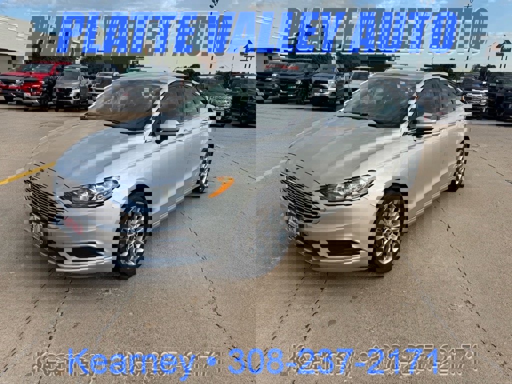 Used 2017 Ford Fusion SE w/ Fusion SE Technology Package