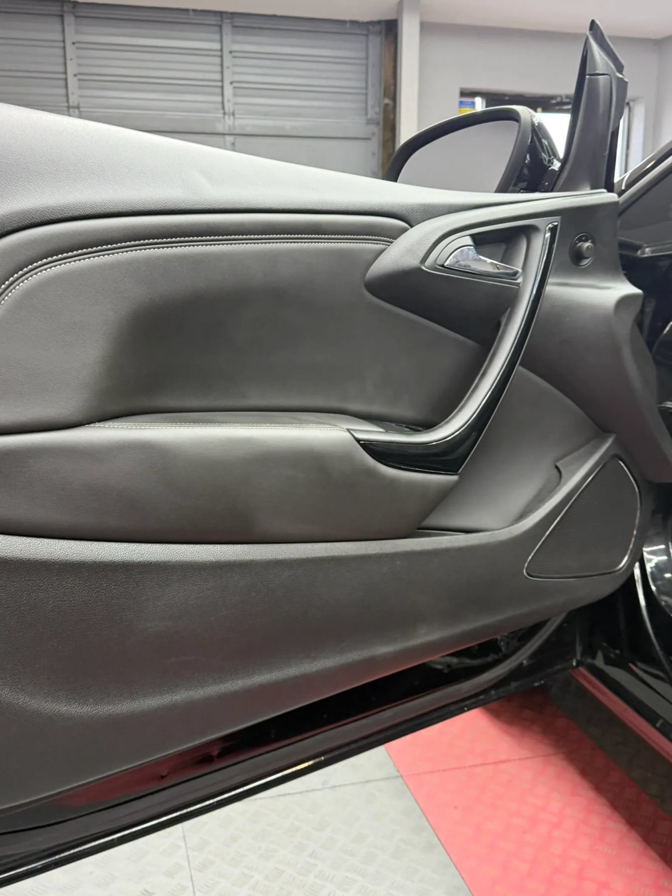 Used 2019 Buick Cascada Premium FWD image 9
