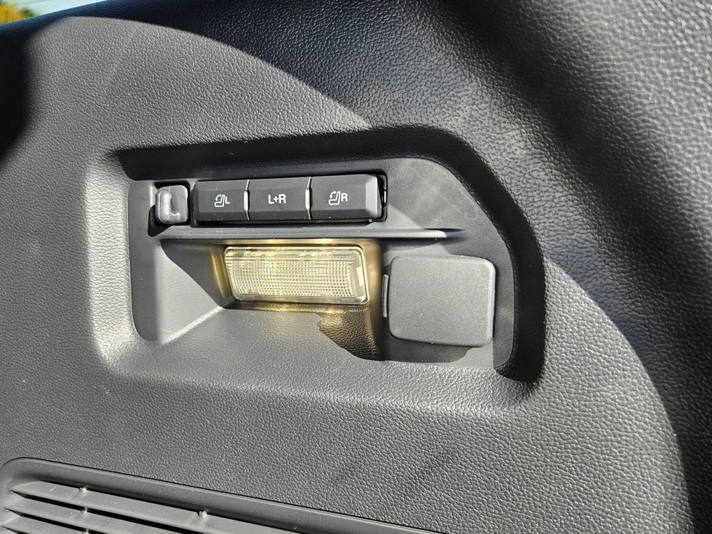 New 2026 Ford Explorer ST w/ Sun And Sound Package image 30