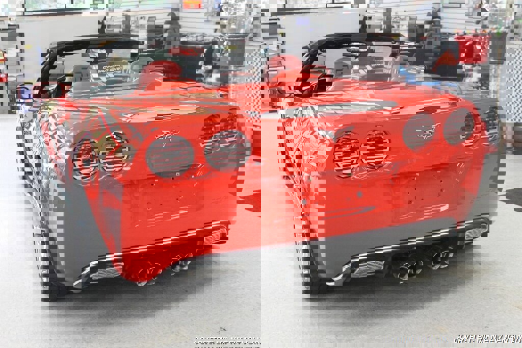 Used 2010 Chevrolet Corvette Grand Sport w/ Preferred Equipment Group image 6