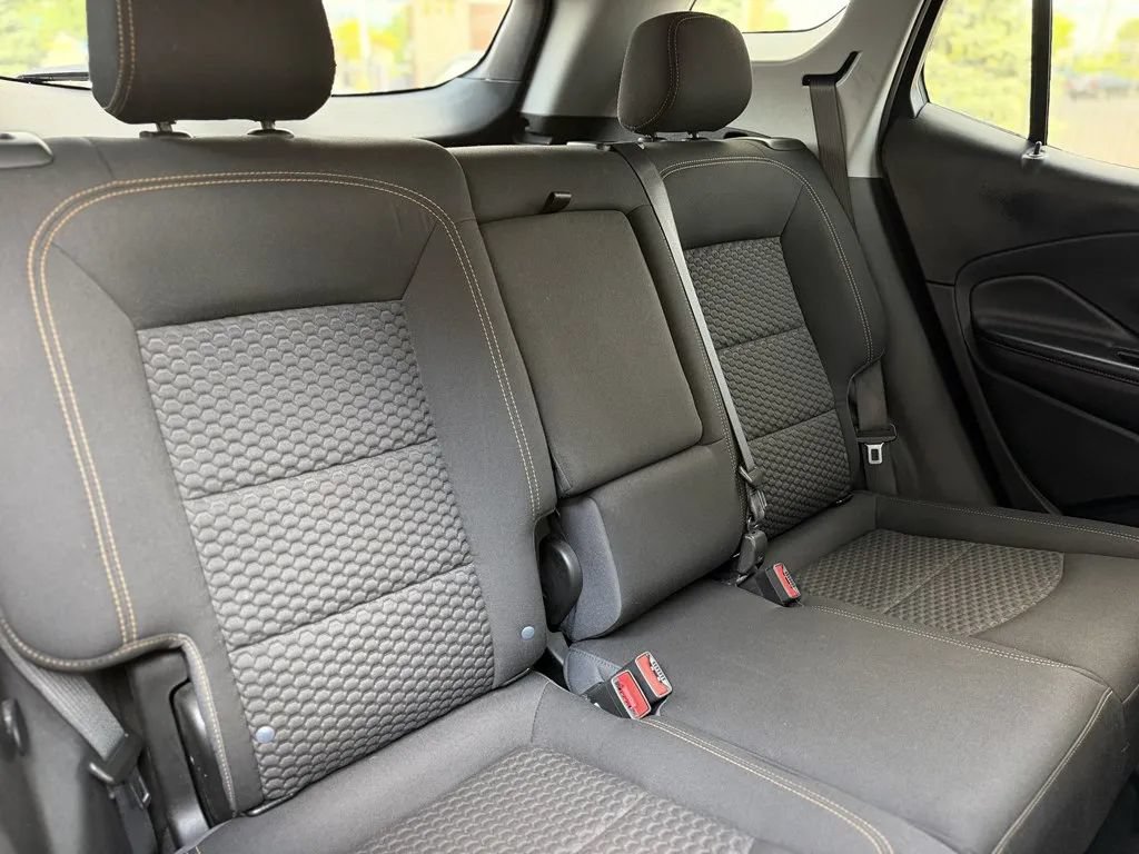 Used 2021 GMC Terrain SLE w/ Driver Convenience Package AWD/4WD image 18