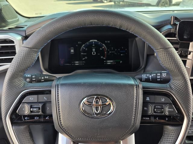Used 2025 Toyota Sequoia Platinum AWD/4WD image 28