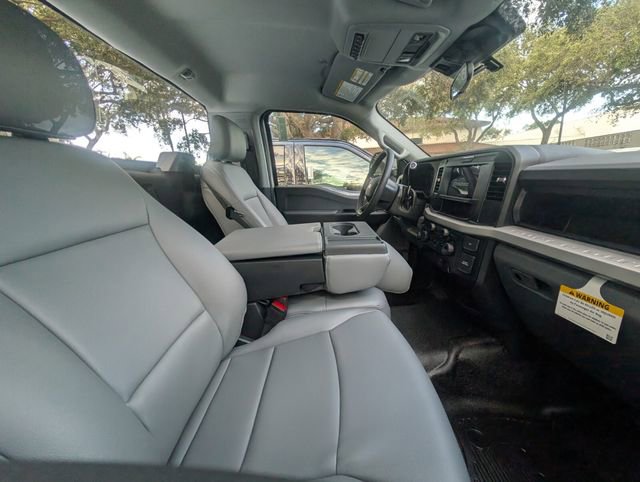 New 2026 Ford F250 XL w/ XL Chrome Package image 8