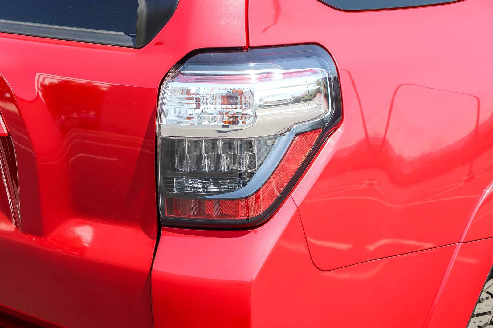 Used 2017 Toyota 4Runner SR5 AWD/4WD image 8