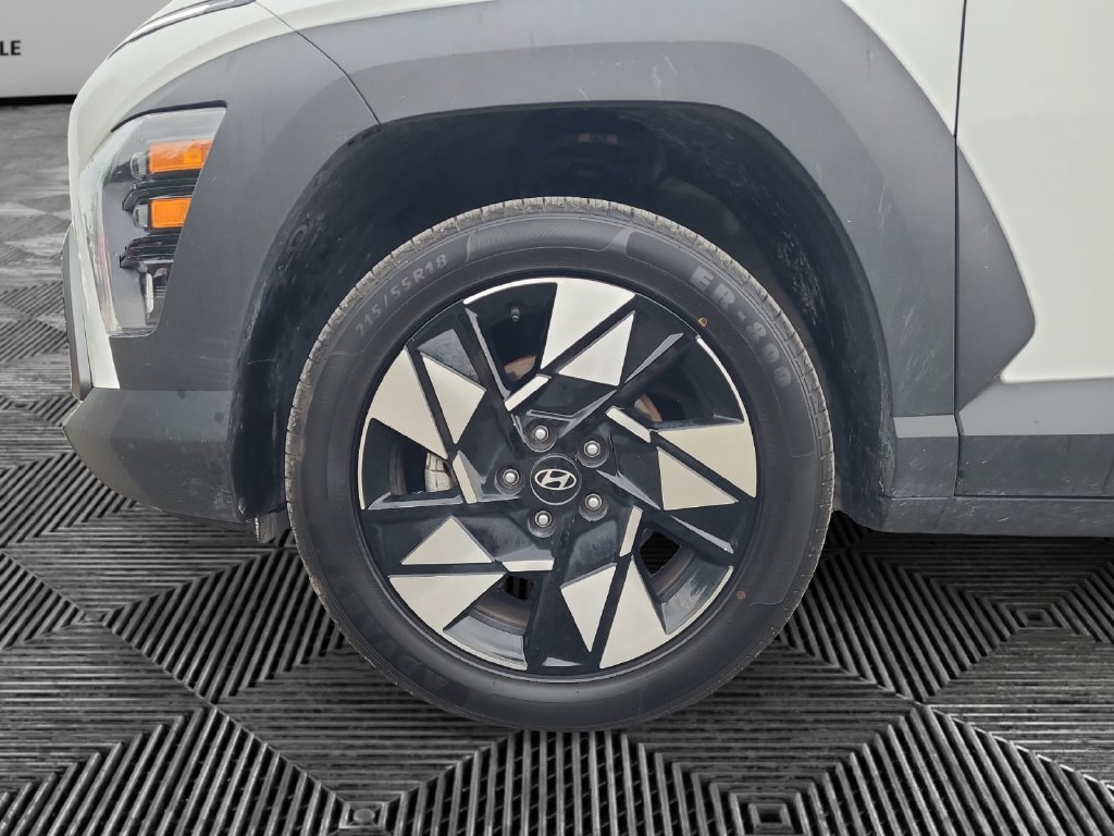 Used 2025 Hyundai Kona SEL AWD/4WD image 14