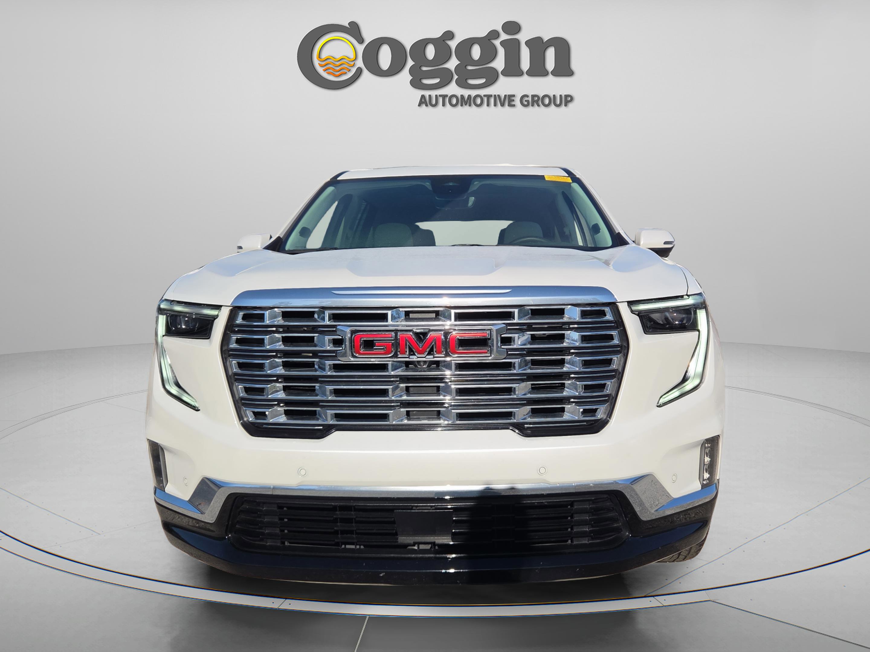 Used 2024 GMC Acadia Denali w/ Super Cruise Package image 8