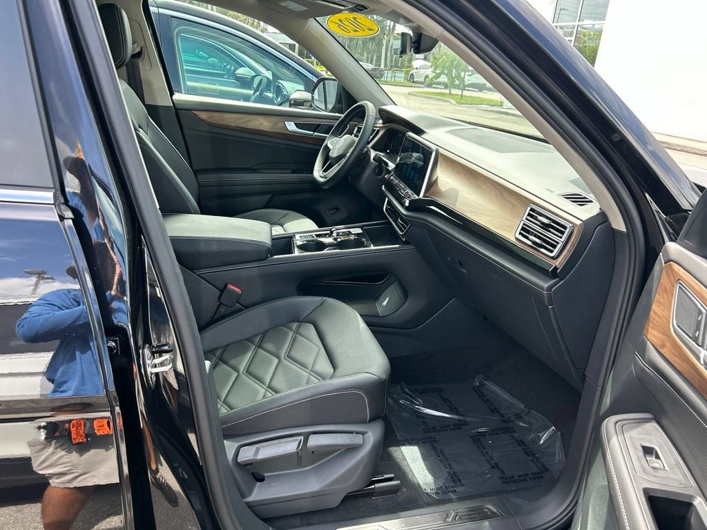 Certified 2026 Volkswagen Atlas SE w/ Panoramic Sunroof Package FWD image 41