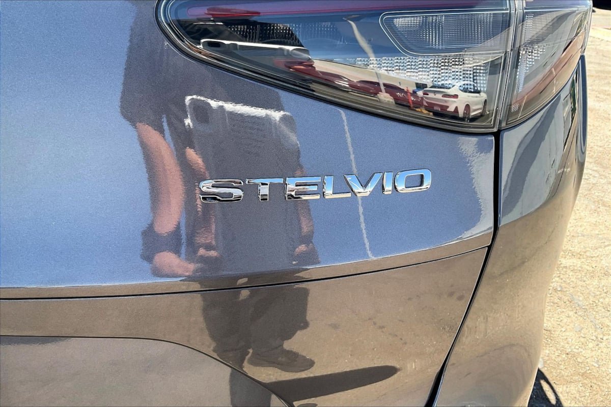 Used 2024 Alfa Romeo Stelvio Quadrifoglio w/ Active Assist Plus Package AWD/4WD image 8