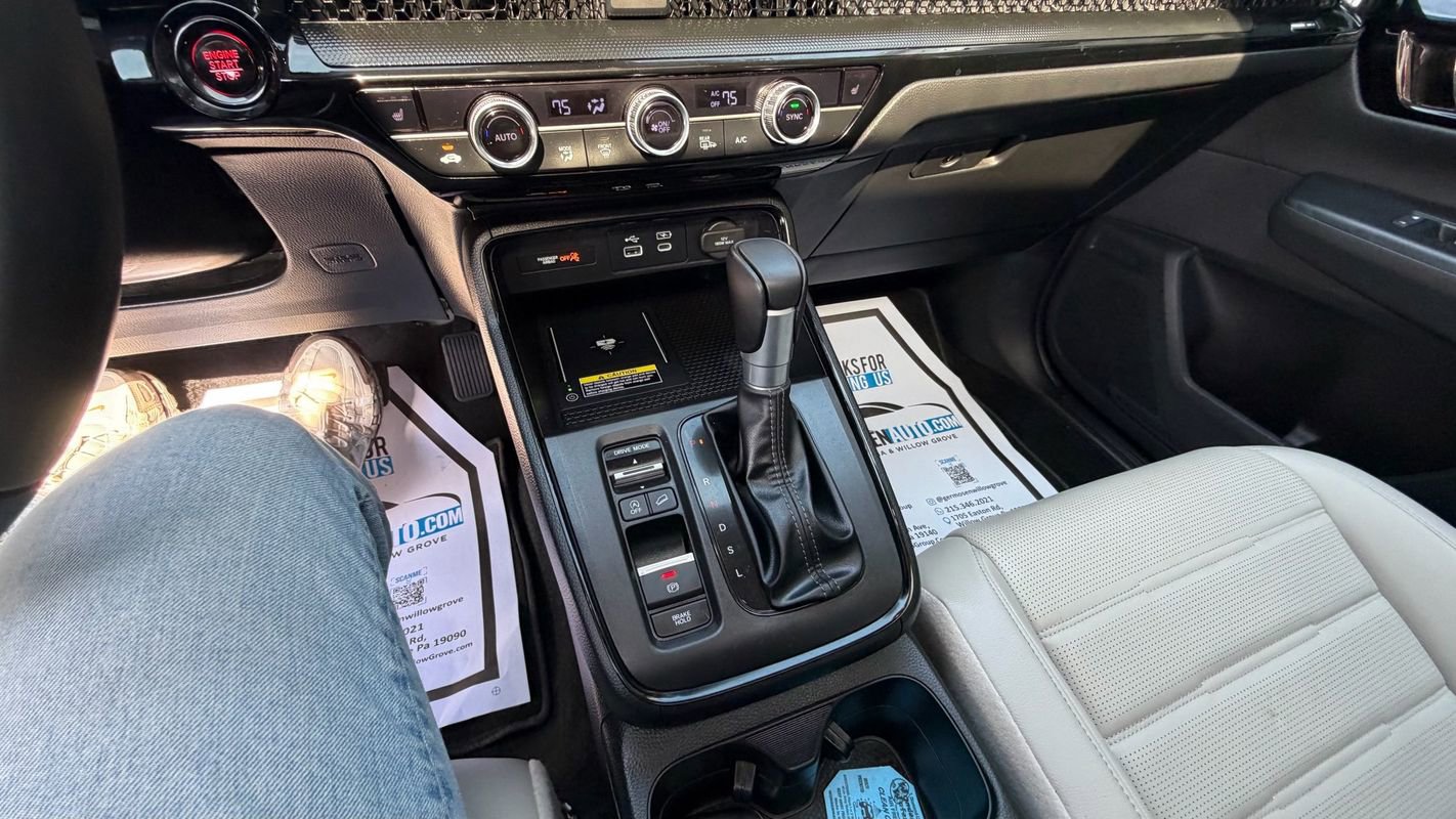 Used 2025 Honda CR-V EX-L image 13