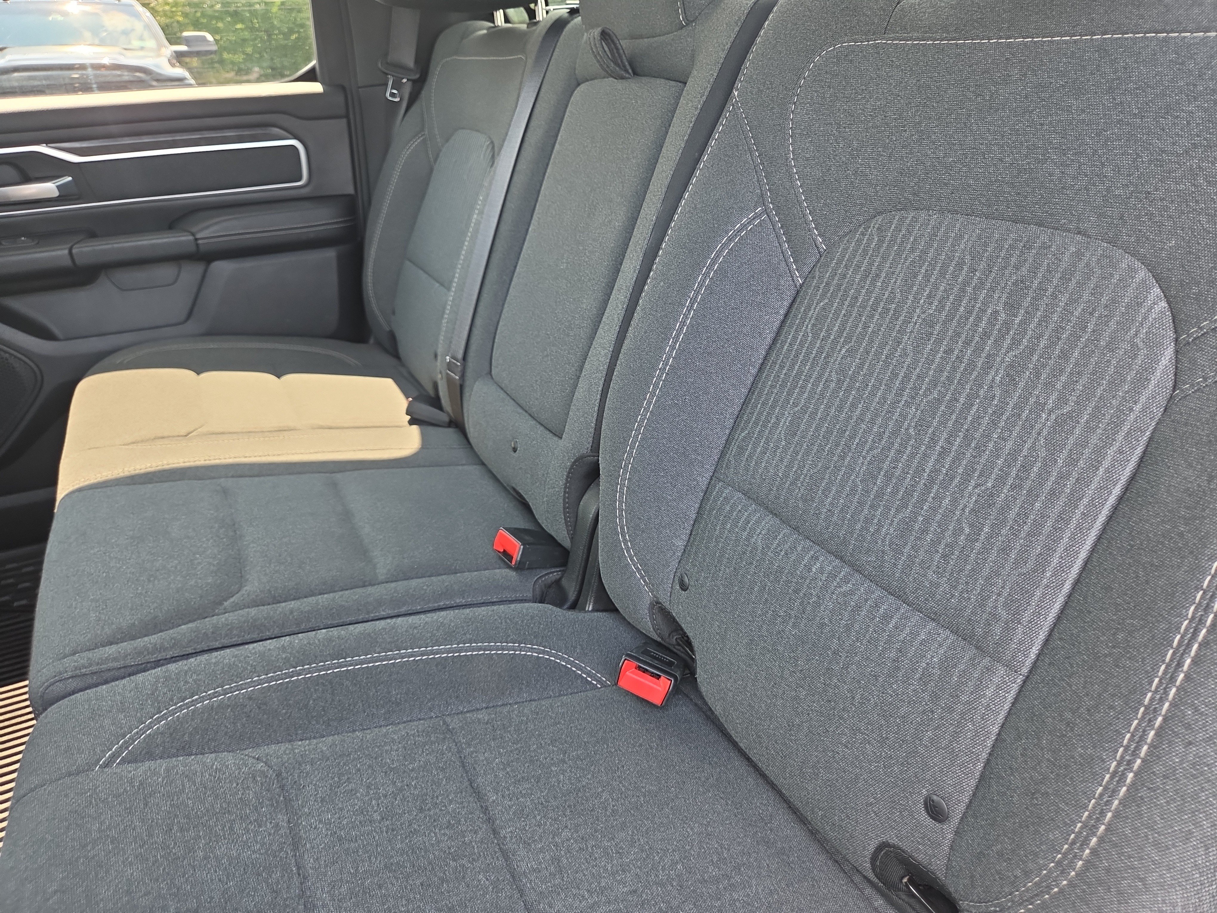 Used 2019 RAM 1500 Big Horn AWD/4WD image 11