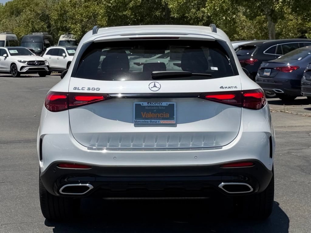 New 2026 Mercedes-Benz GLC 300 4MATIC image 9