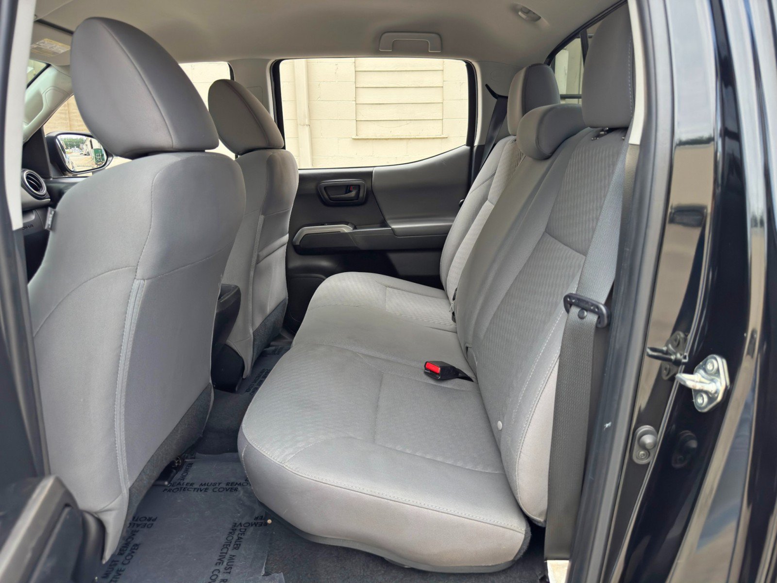 Used 2022 Toyota Tacoma SR5 RWD image 34