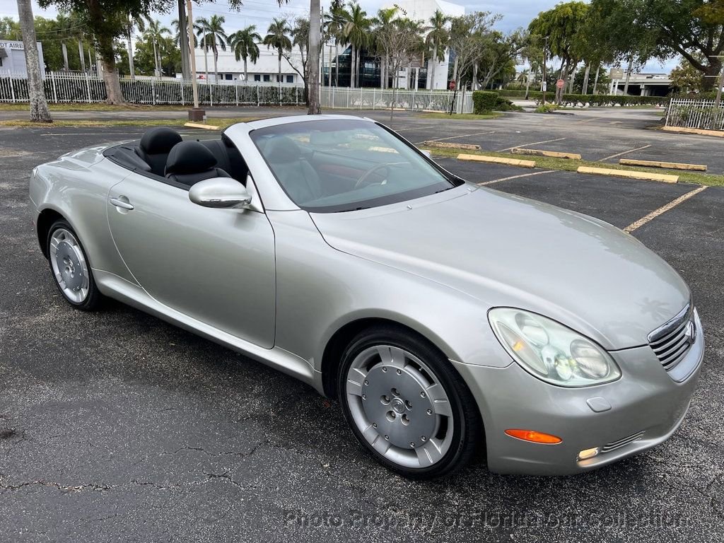 Used 2002 Lexus SC 430 Convertible image 4