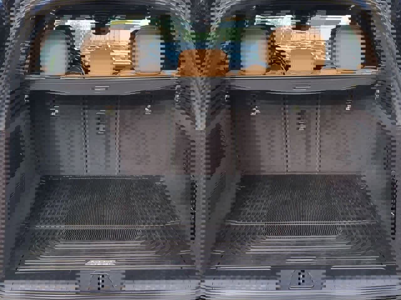 Used 2023 Land Rover Range Rover Sport SE image 35