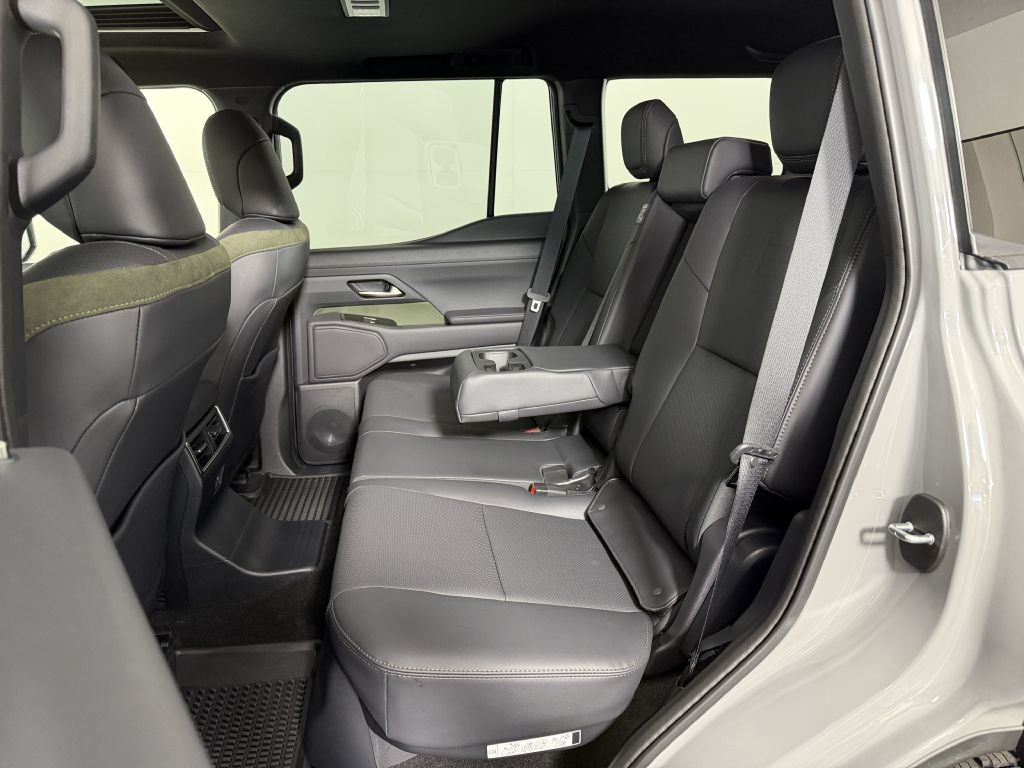 Used 2025 Lexus GX 550 AWD/4WD image 20