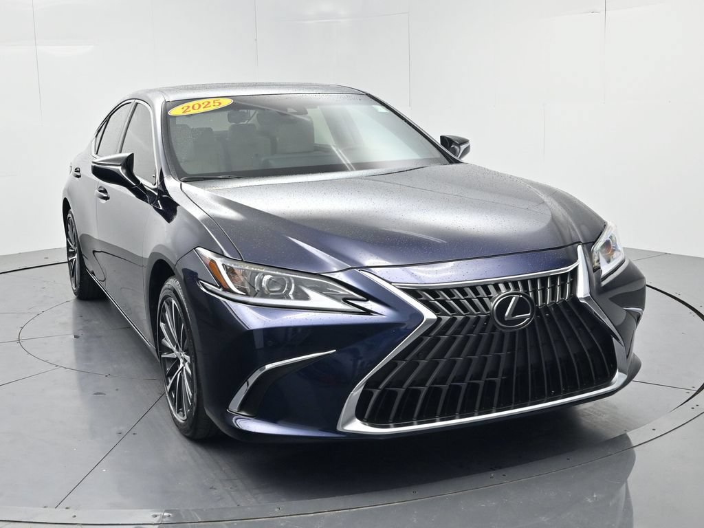Used 2025 Lexus ES 350 w/ Premium Package FWD image 2