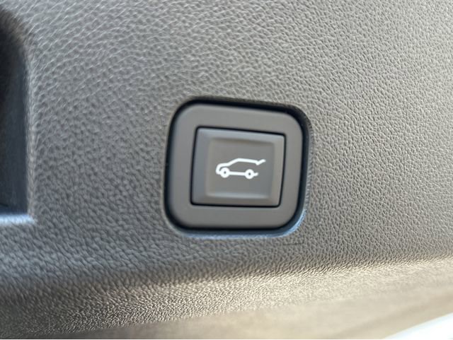 New 2026 Buick Enclave Avenir image 13