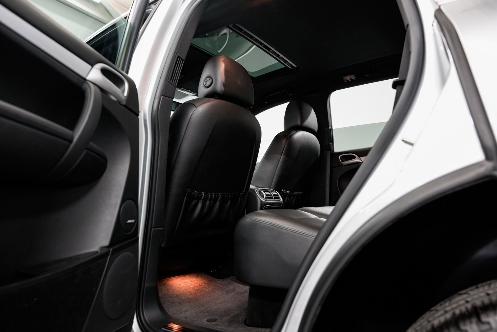 Used 2008 Porsche Cayenne S AWD/4WD image 33