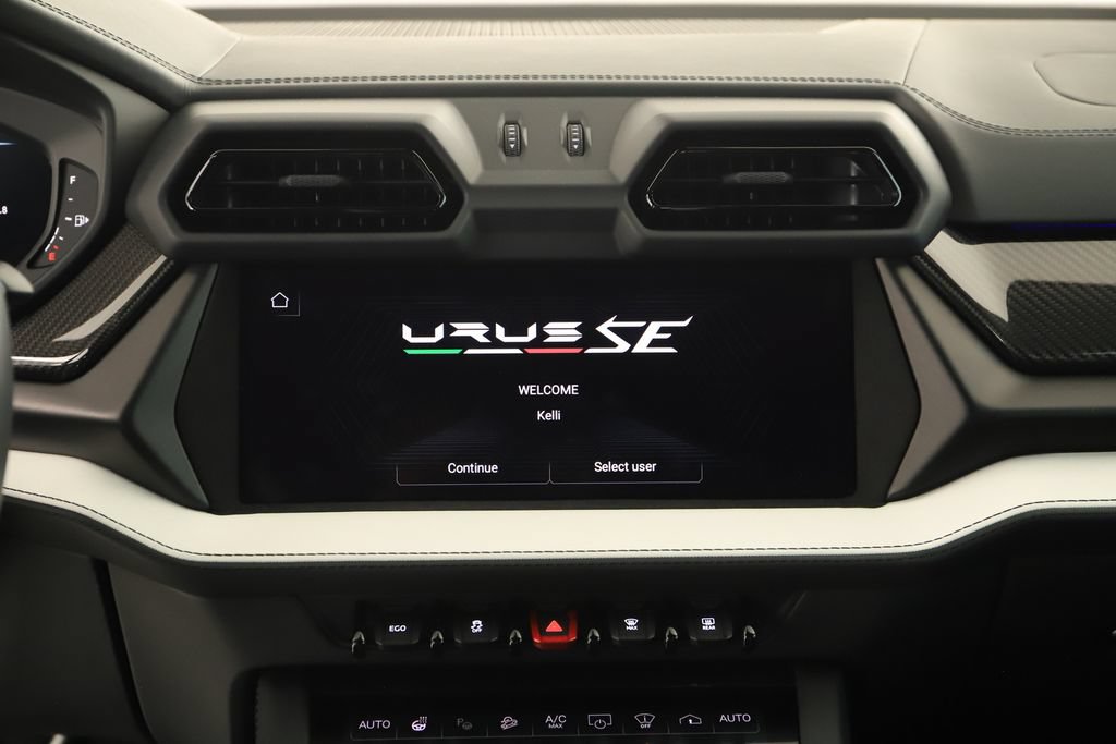 Used 2025 Lamborghini Urus SE AWD/4WD image 19