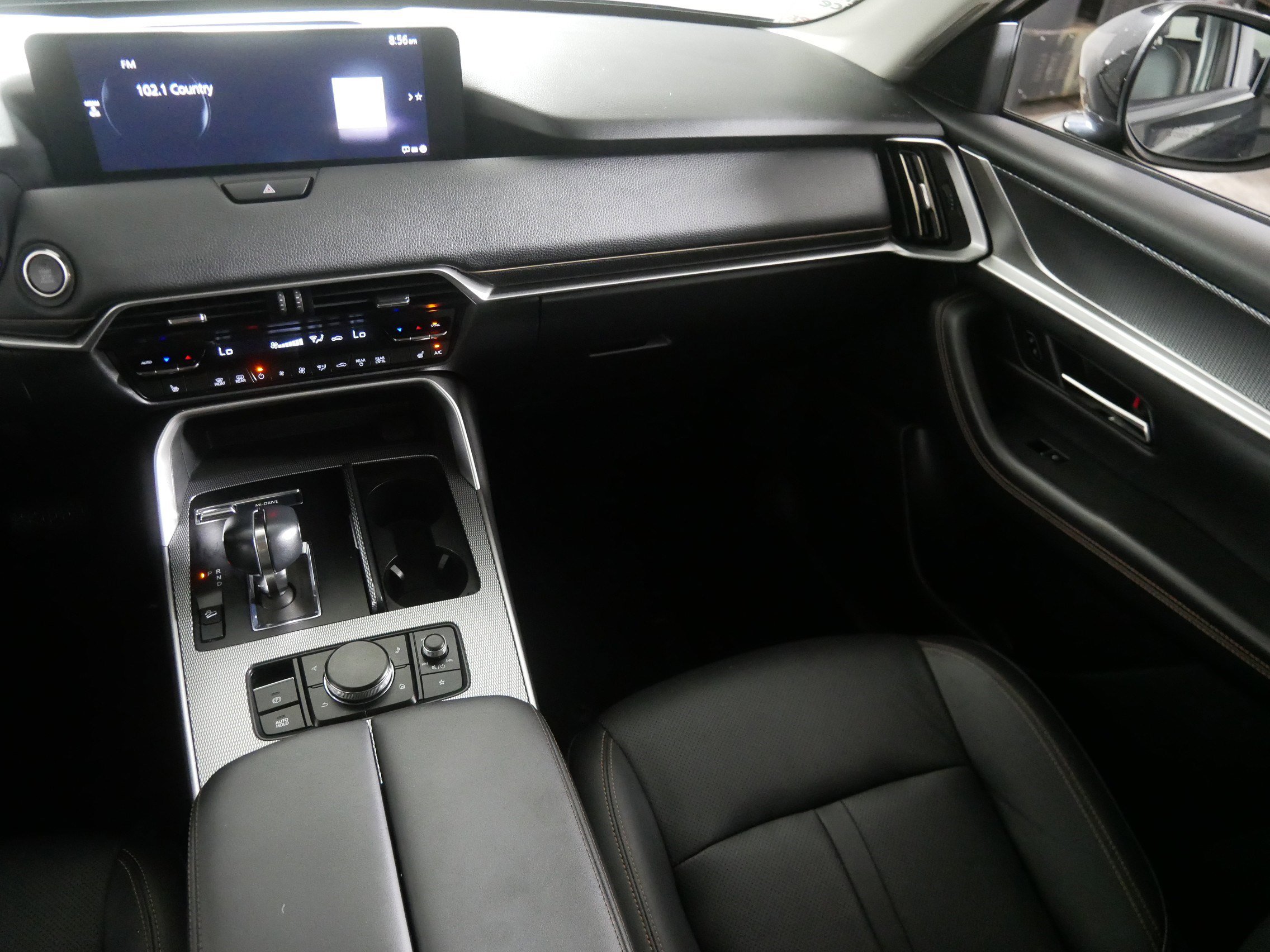 Certified 2025 MAZDA CX-70 3.3 Turbo w/ Preferred Package image 11