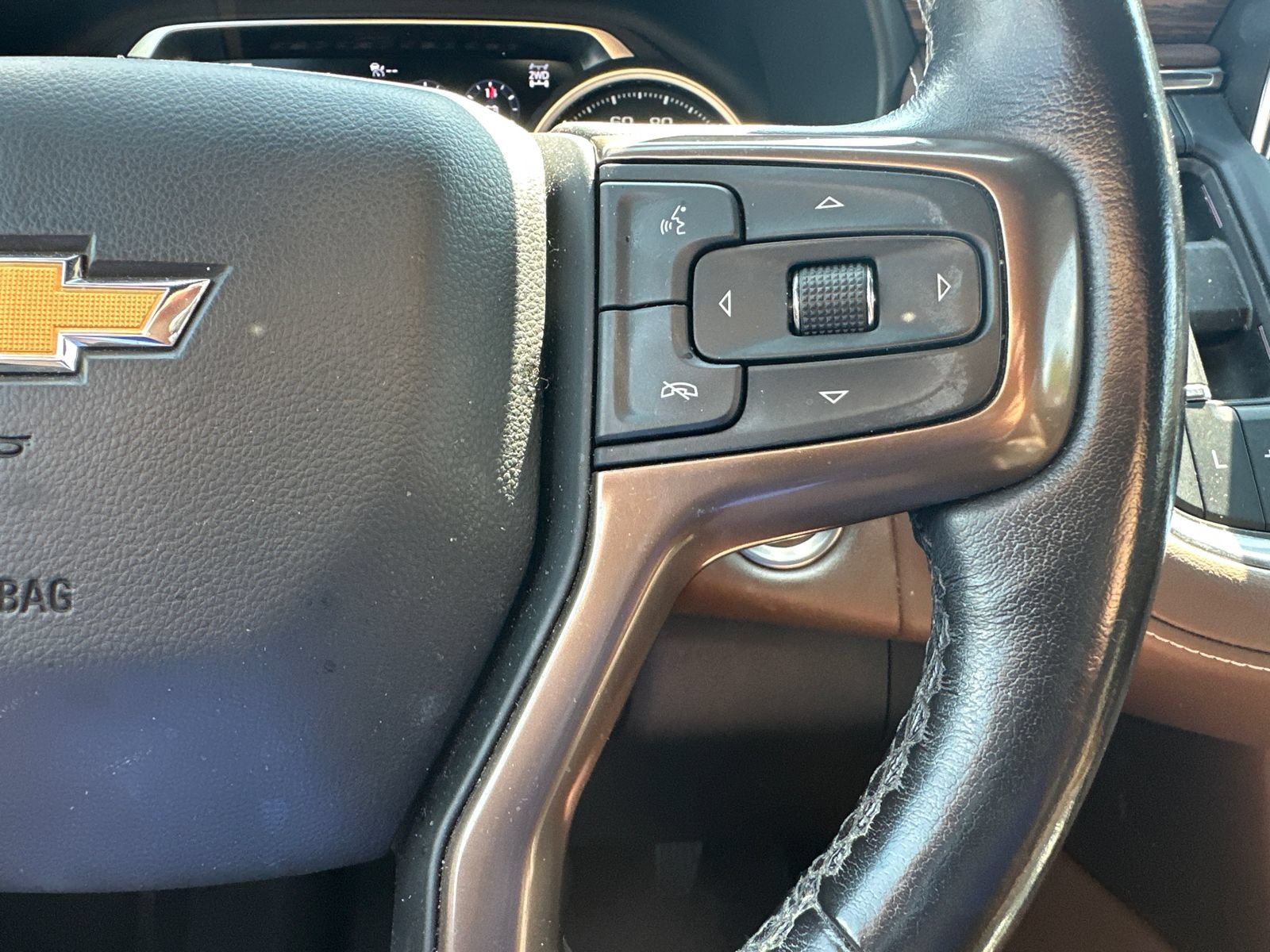 Used 2021 Chevrolet Suburban High Country w/ Premium Package AWD/4WD image 24