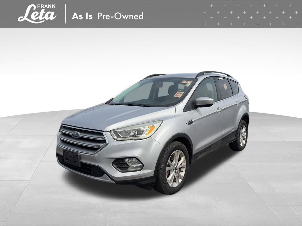 Used 2017 Ford Escape SE w/ Equipment Group 201A image 1