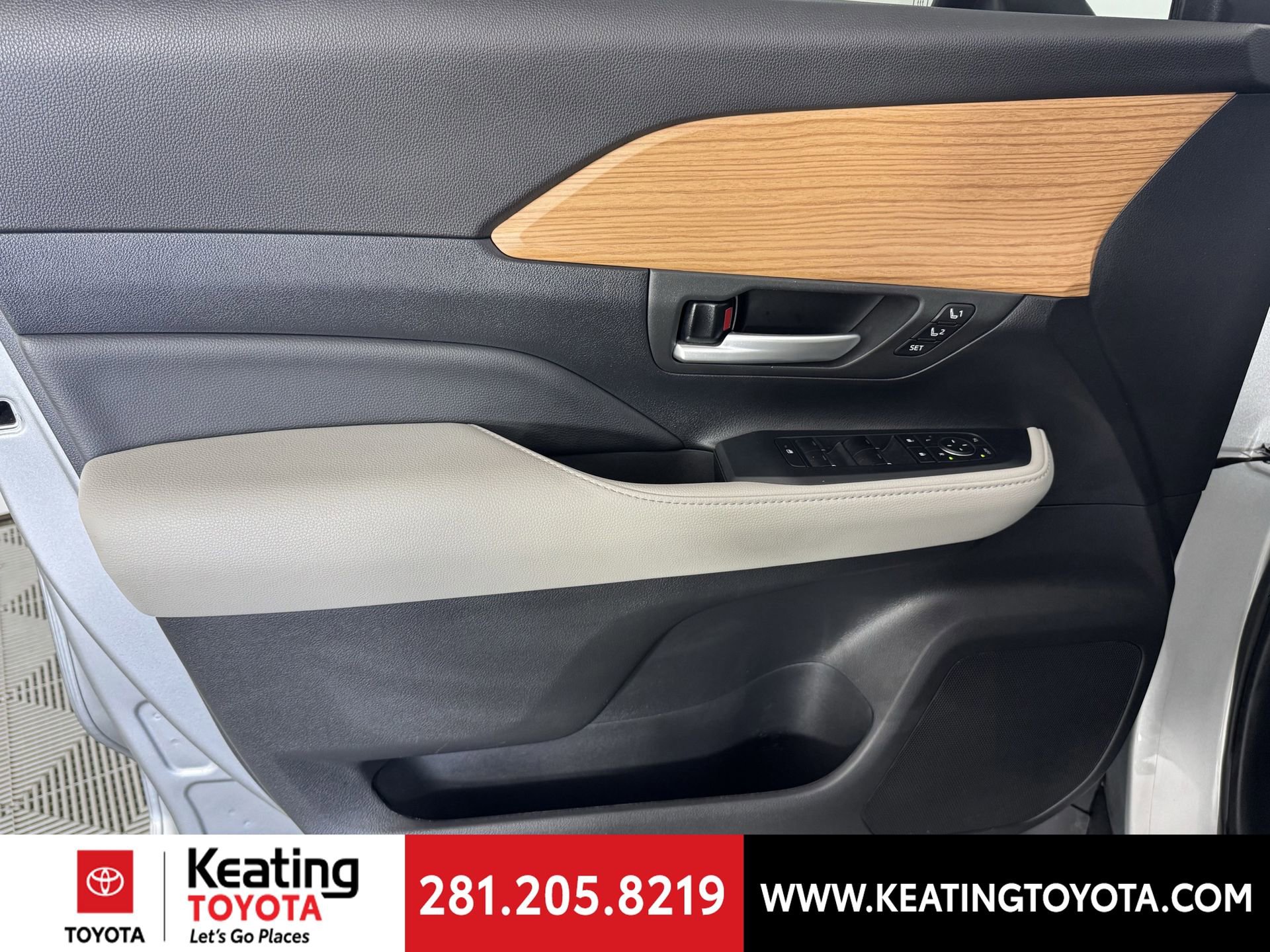 Used 2024 Toyota Grand Highlander Limited image 11