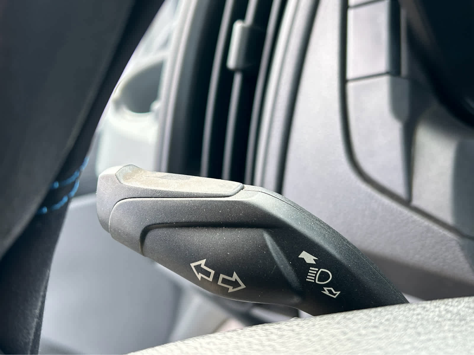 Used 2016 Ford Transit 250 130 Medium Roof image 21