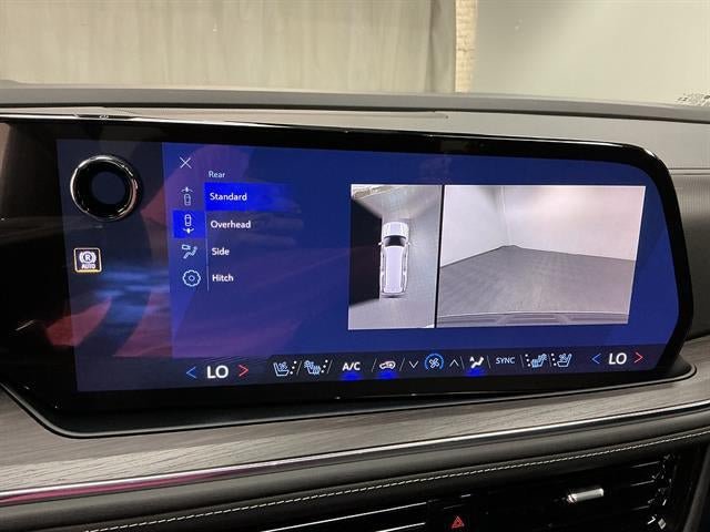 New 2026 Chevrolet Suburban Premier AWD/4WD image 17