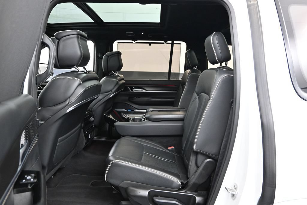 Used 2024 Jeep Grand Wagoneer Series II w/ Quick Order Packagew 28T AWD/4WD image 22