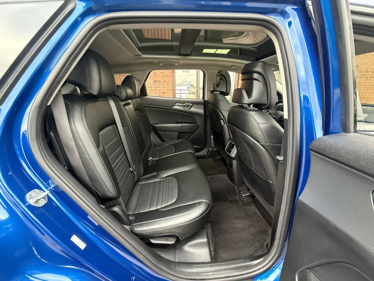 Used 2023 Kia Sportage SX FWD image 27