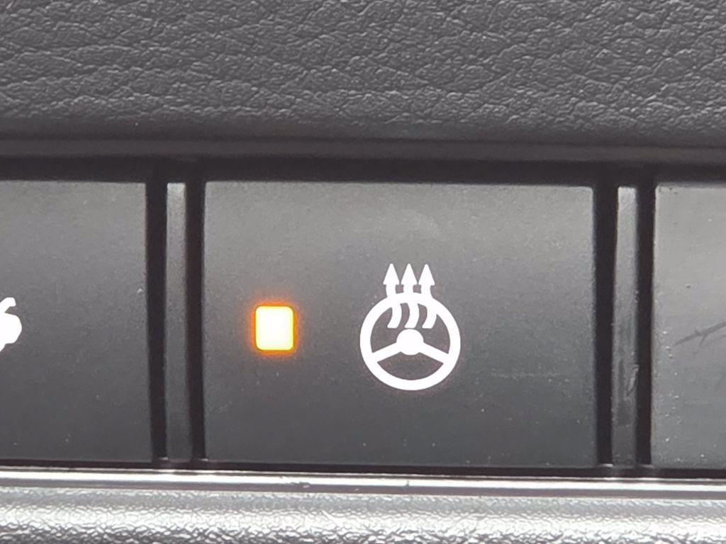 New 2026 Nissan Sentra SV w/ SV Convenience Package FWD image 30