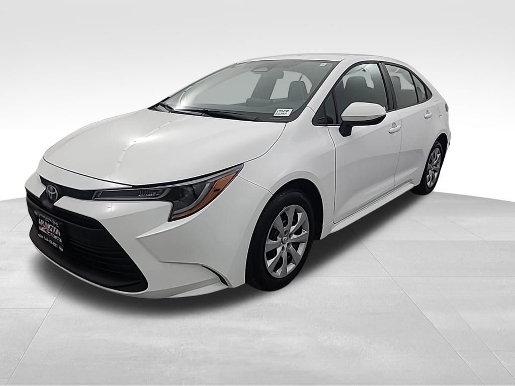 Used 2025 Toyota Corolla LE image 9