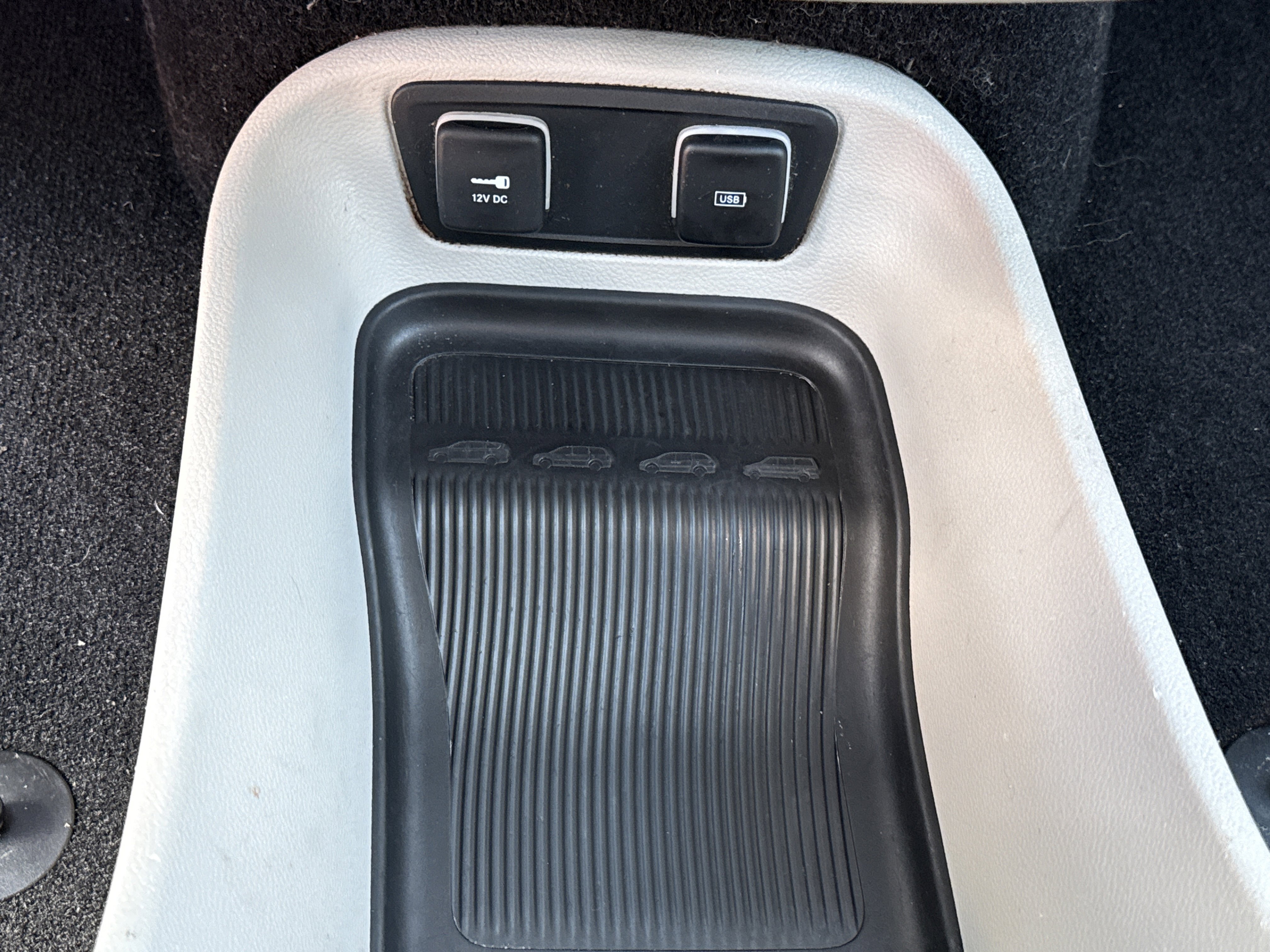 Used 2018 Chrysler Pacifica Touring Plus w/ Tire & Wheel Group image 17