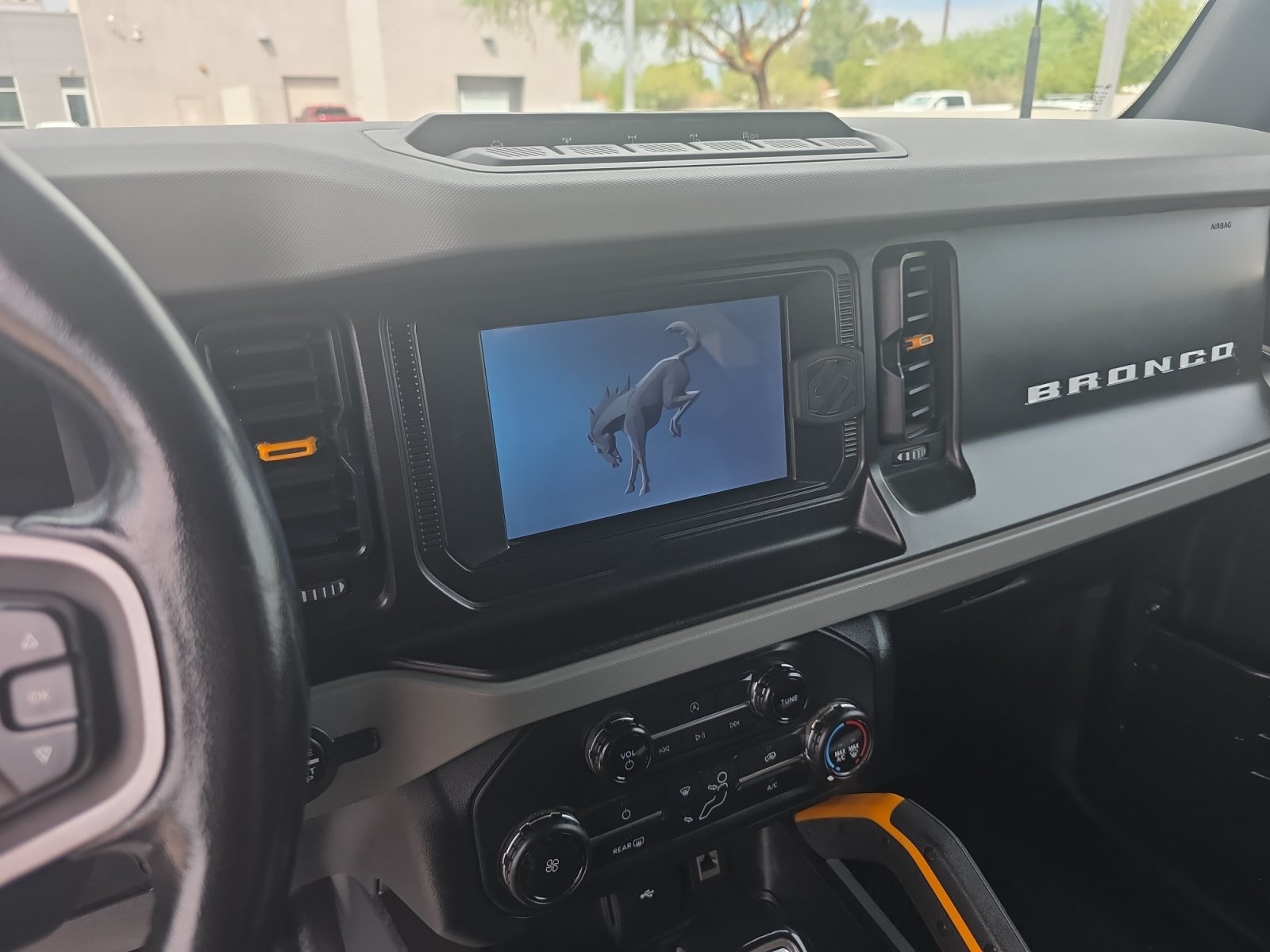 Used 2021 Ford Bronco Badlands w/ Sasquatch Package AWD/4WD image 12