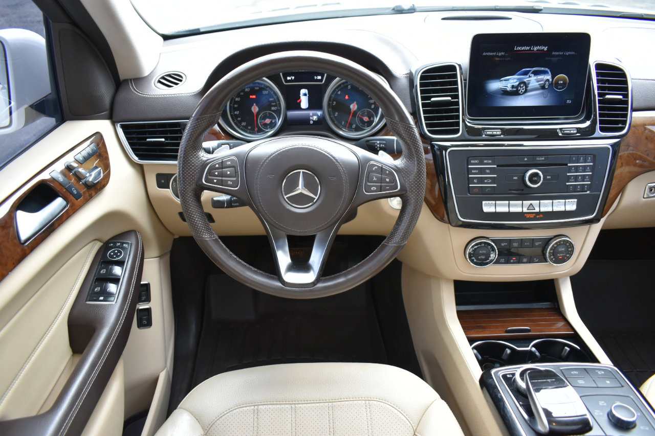 Used 2018 Mercedes-Benz GLS 450 4MATIC w/ Premium Package image 12