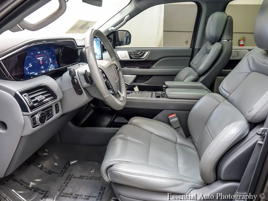Used 2021 Lincoln Navigator L Reserve w/ Luxury Package AWD/4WD image 11