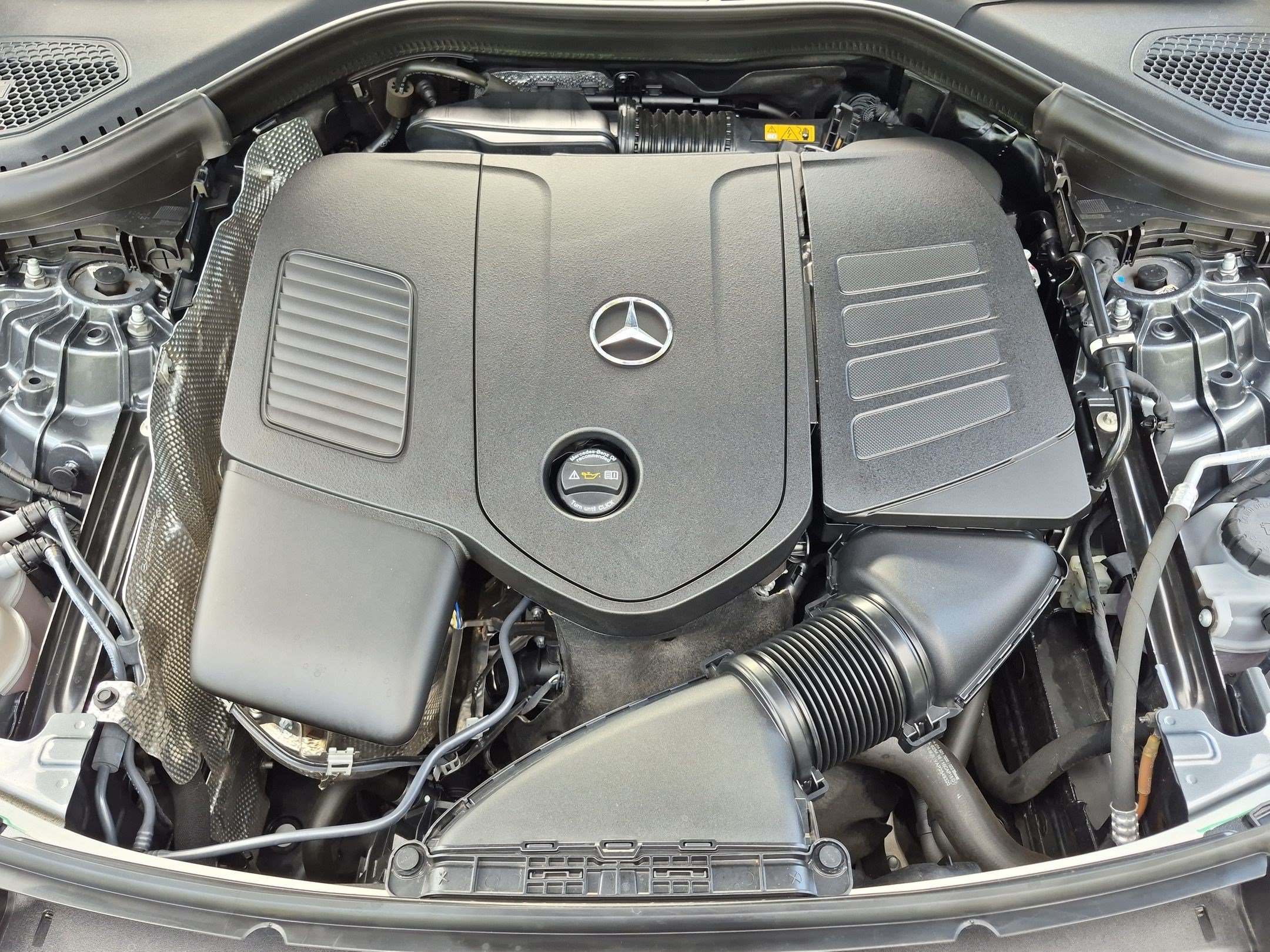 Certified 2023 Mercedes-Benz GLC 300 4MATIC w/ Exclusive Trim Package image 33