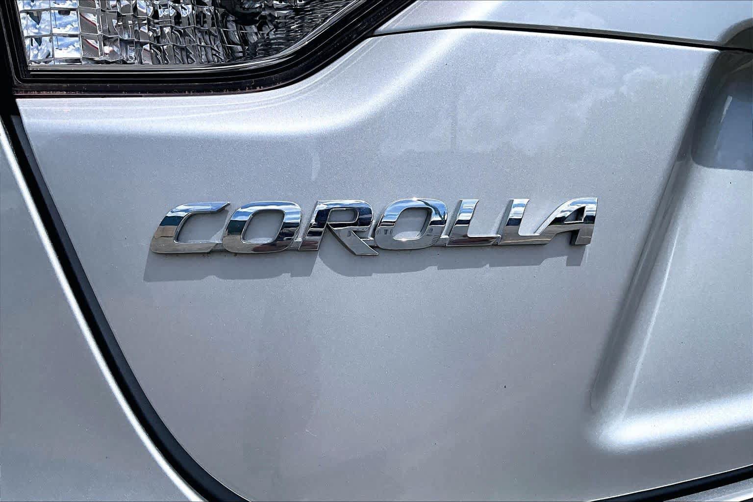 Used 2023 Toyota Corolla LE w/ LE Convenience Package AWD/4WD image 32