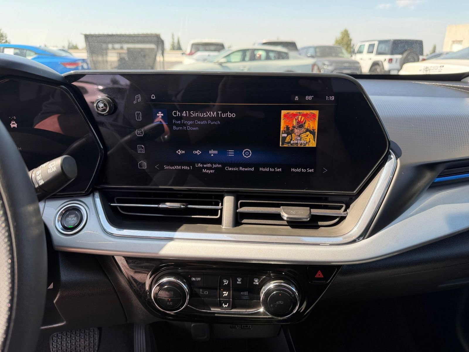 Used 2025 Chevrolet Trax LT image 20