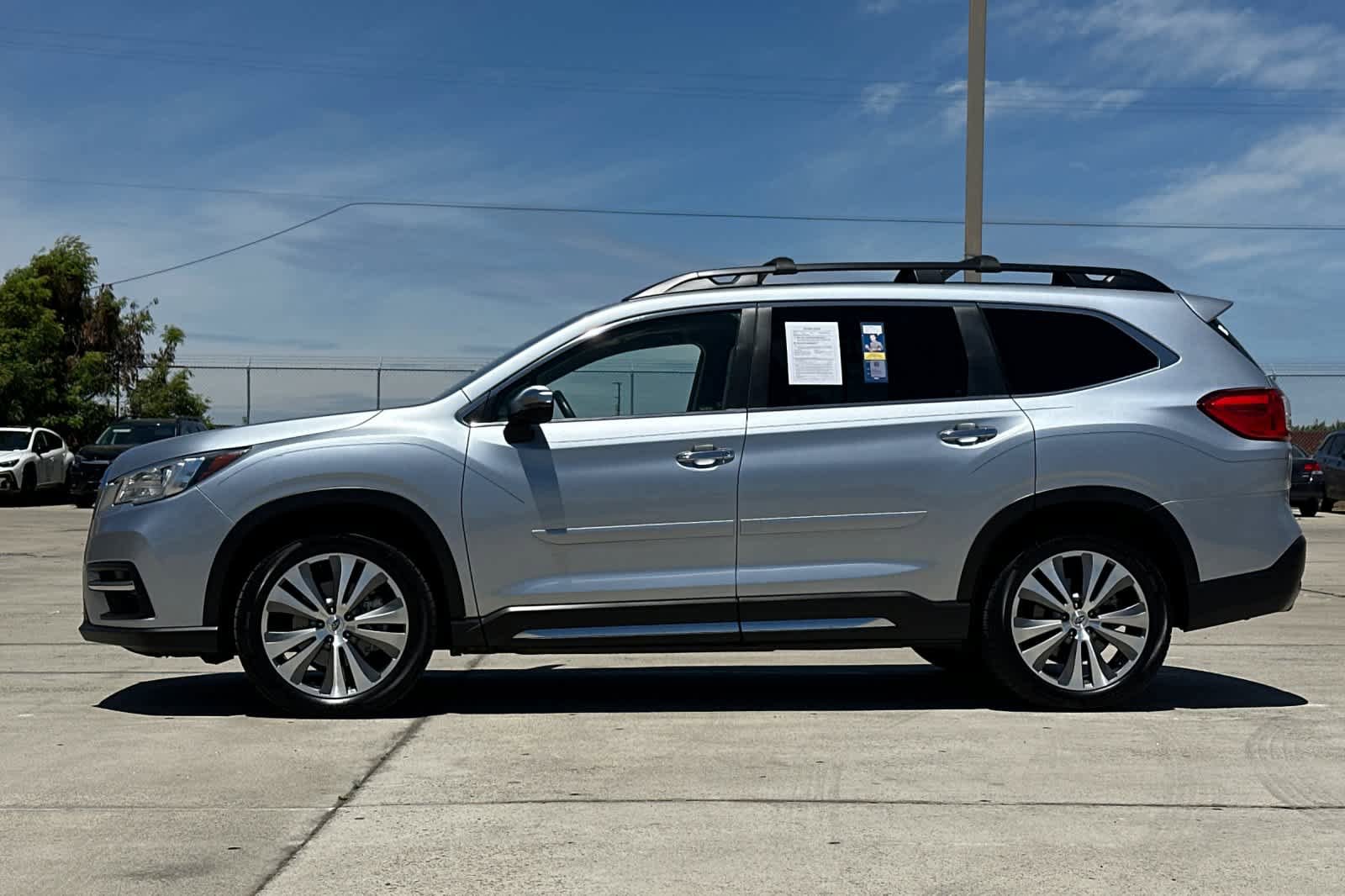 Certified 2022 Subaru Ascent Touring AWD/4WD image 6