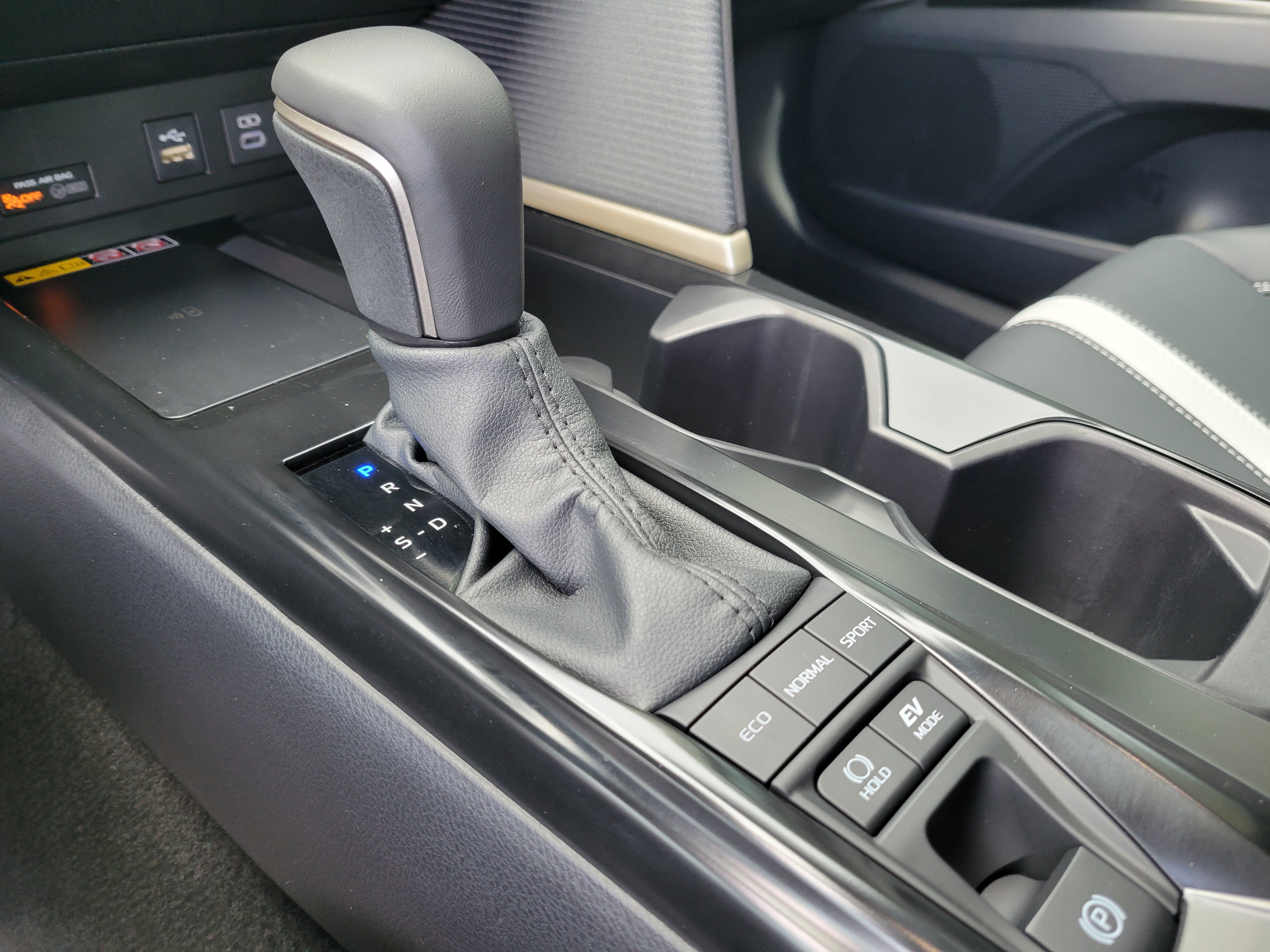 Used 2026 Toyota Camry SE FWD image 22